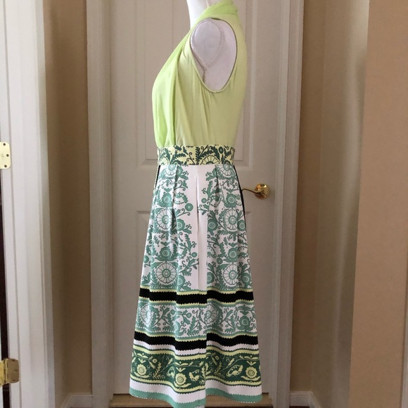 Bodysuit & Skirt set - Picture 2 of 8